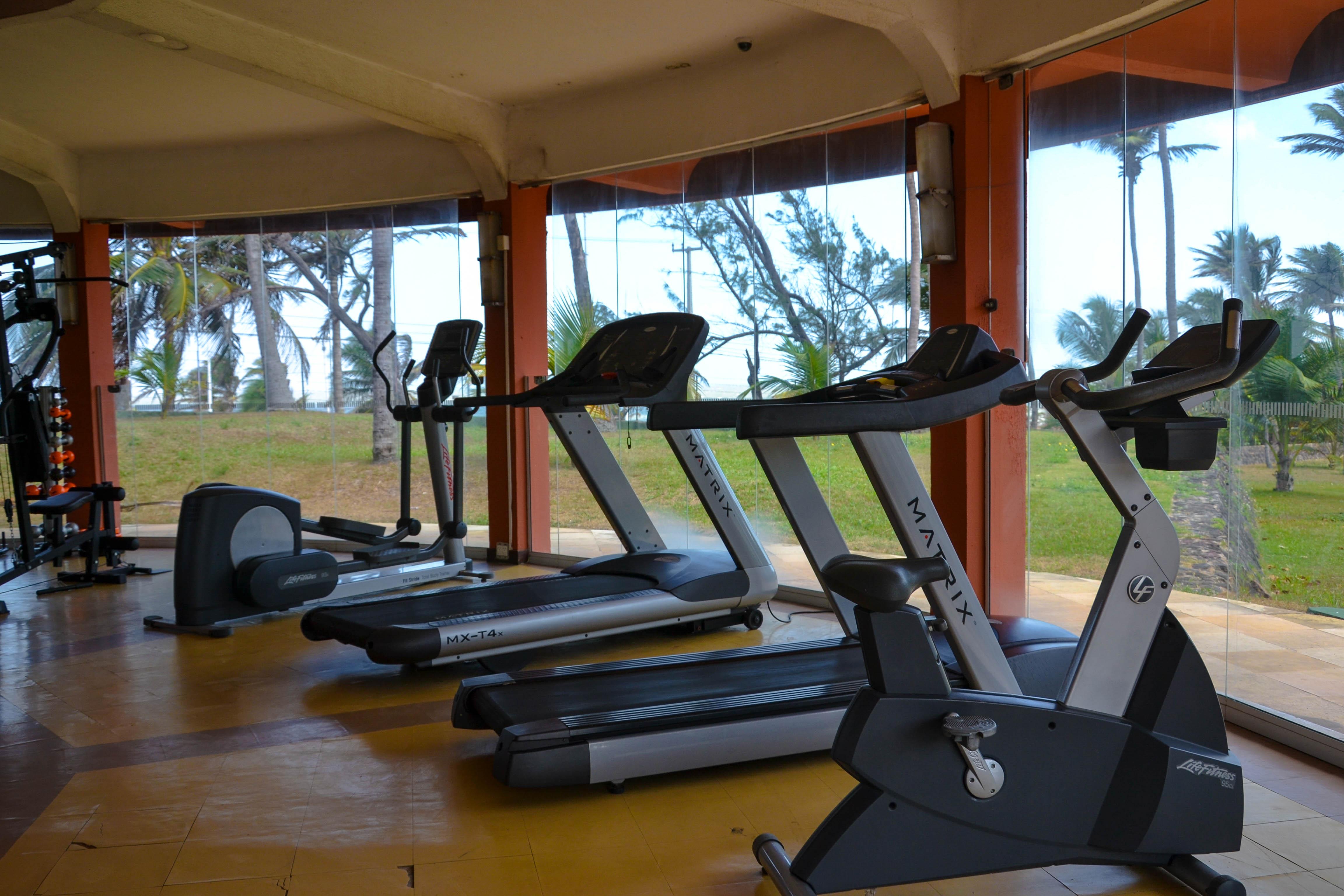 מלון Blue Tree Towers Sao Luis מראה חיצוני תמונה Treadmills in a gym